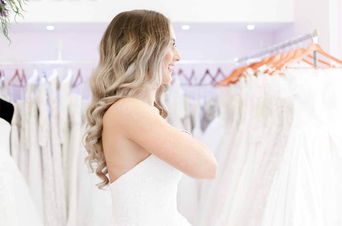 Brautkleid-Anprobe Tipps: Was du von einem Besuch im Geschäft erwarten kannst
